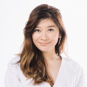 篠原涼子の写真1