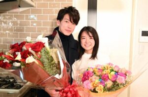 佐藤健と上白石萌音の写真２