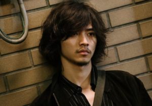 映画「劇場」の山﨑賢人