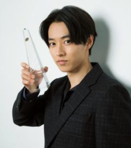 第９８回ザテレビジョンドラマアカデミー主演男優賞受賞時の山﨑賢人