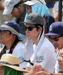 野球の観客席の写真