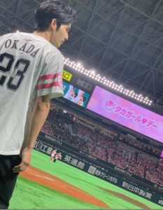 岡田健史と球場