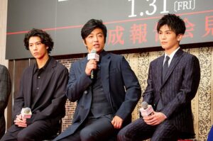 AI崩壊映画の完成報告会見