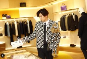 新田真剣佑の写真2