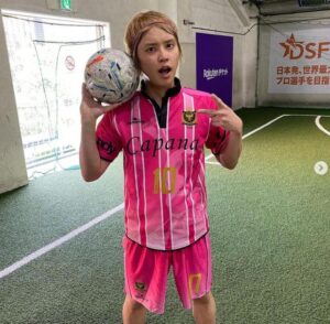 手越祐也のサッカー姿