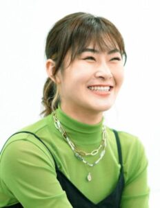 村上佳菜子
