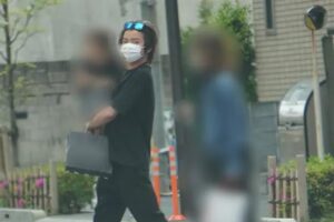藤原竜也と子供と奥さんの写真
