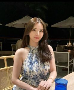 尾崎美紀の写真1