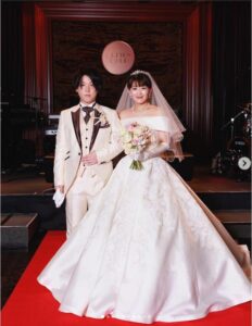 綾瀬はるかと河村隆一のモノマネ