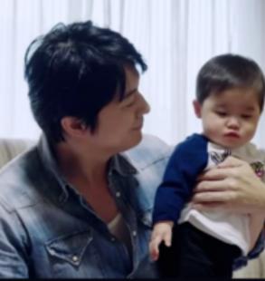 福山雅治と子供の写真