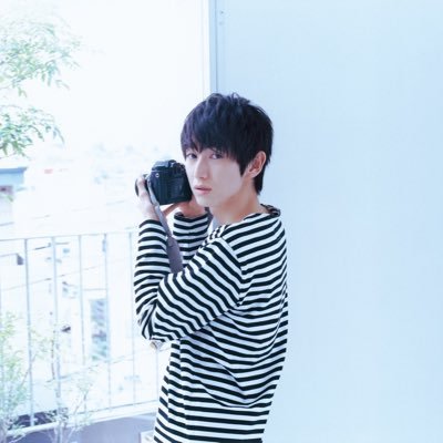 本郷奏多の写真